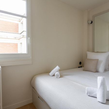 The Carla Suite Eiffel Tower View Париж Екстериор снимка