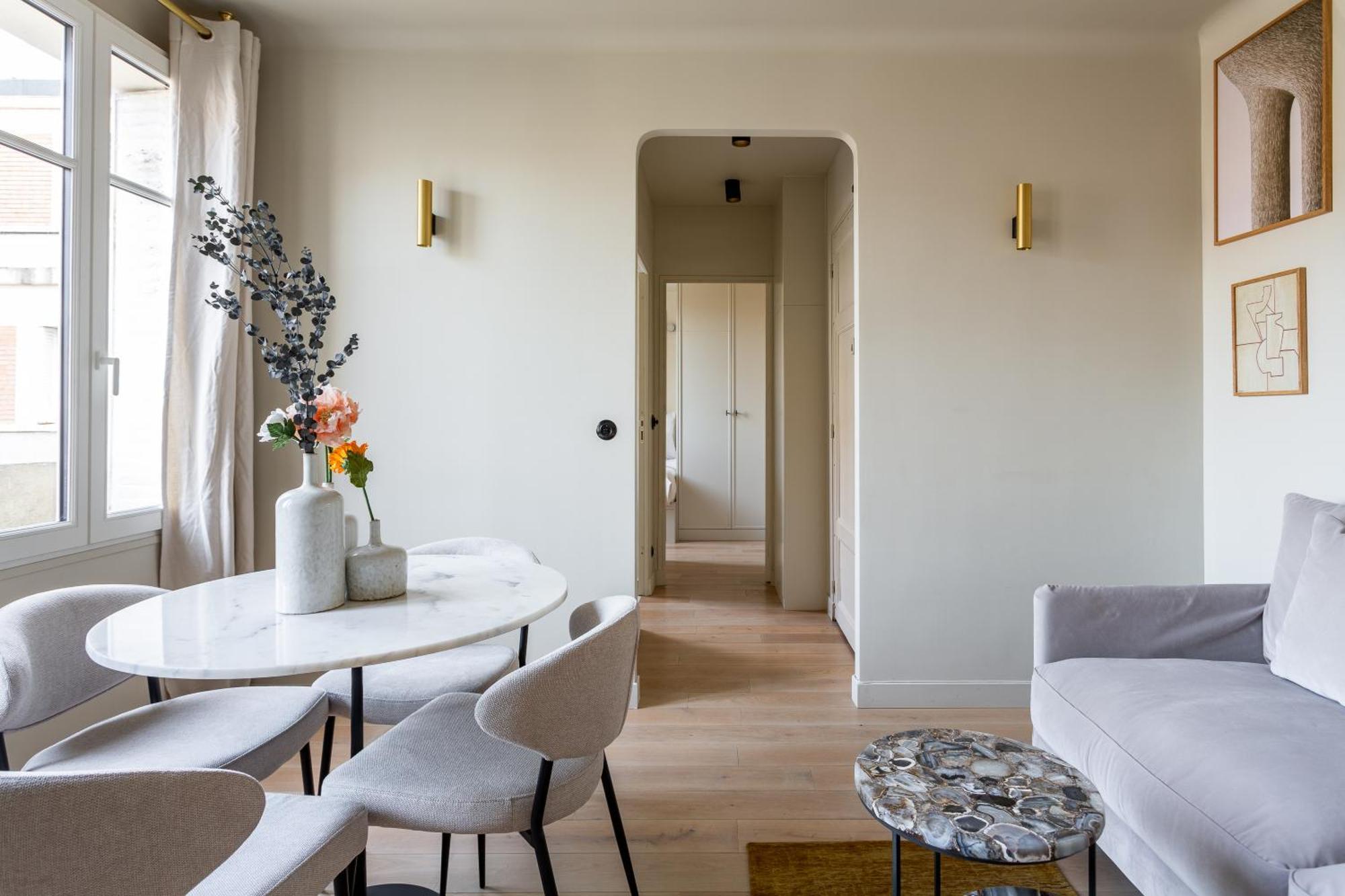 The Carla Suite Eiffel Tower View Париж Екстериор снимка