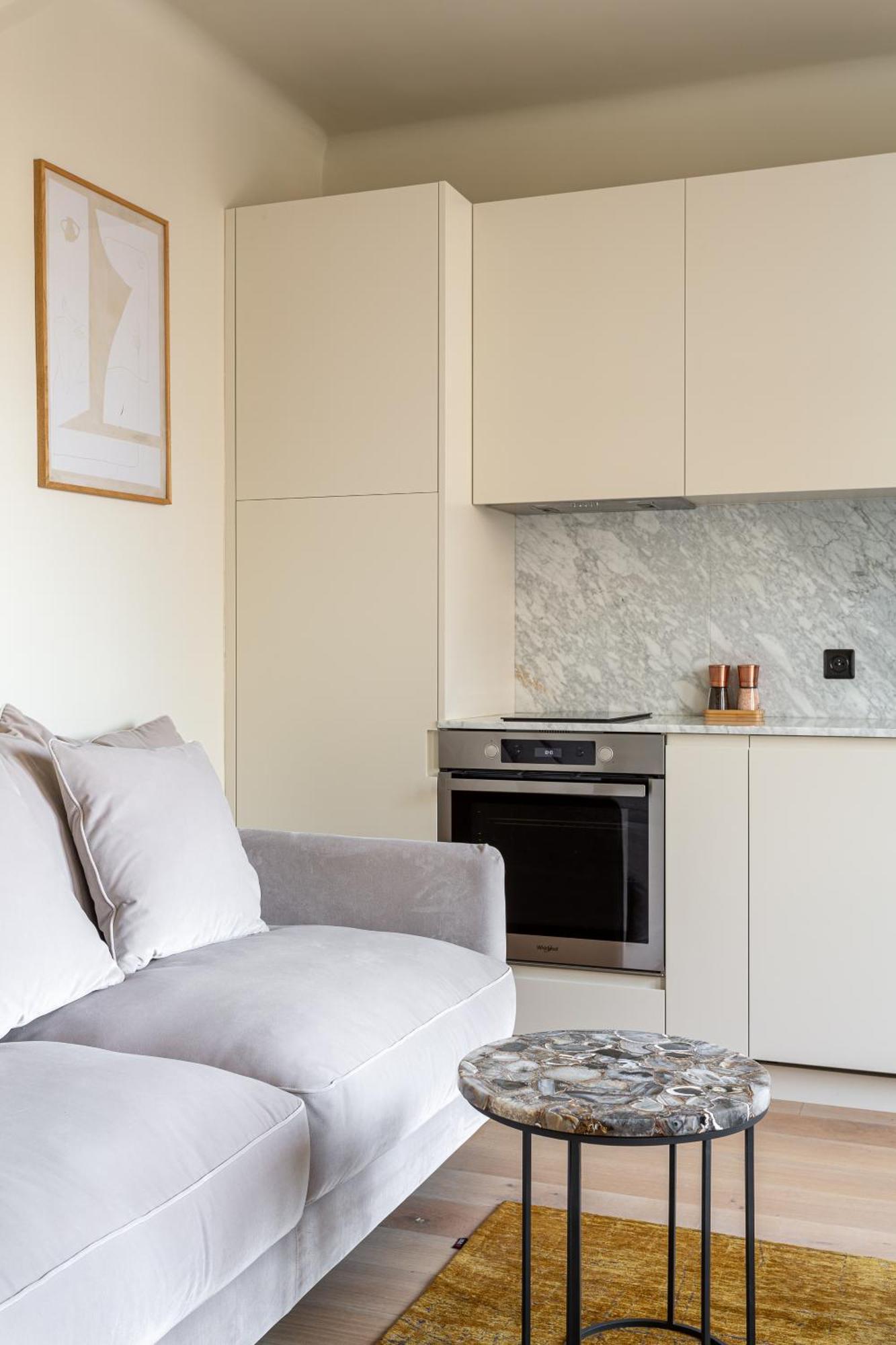 The Carla Suite Eiffel Tower View Париж Екстериор снимка